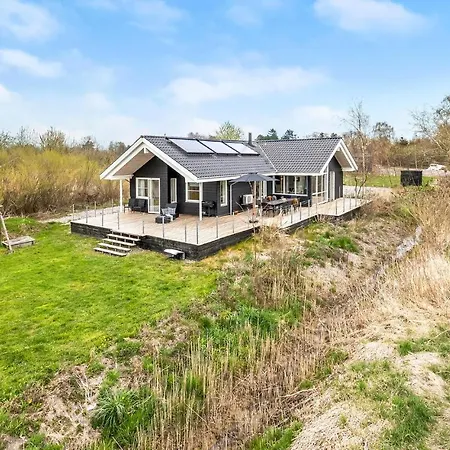 Semesterbostad 5 Bedroom Awesome In