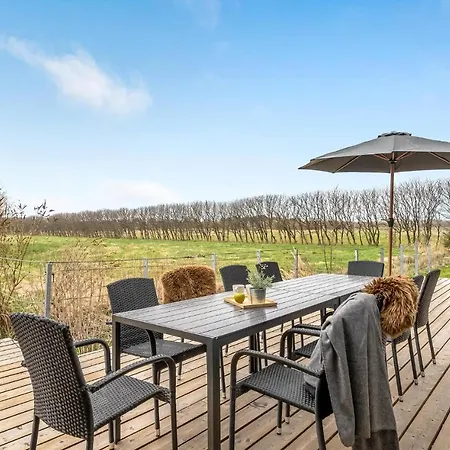 Semesterbostad 5 Bedroom Awesome In *
