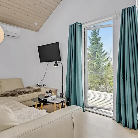 Semesterbostad 5 Bedroom Awesome In