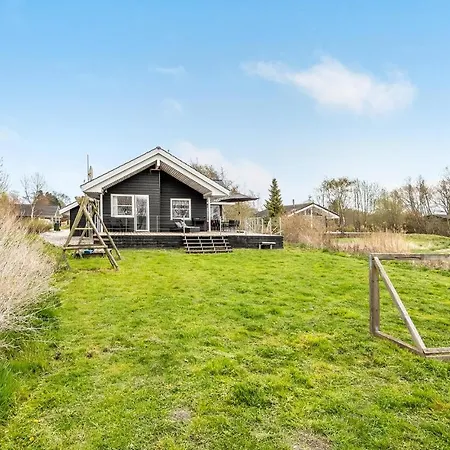 5 Bedroom Awesome In * Ebeltoft